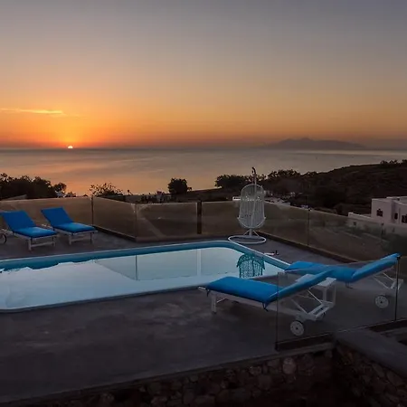 Queen of Santorini